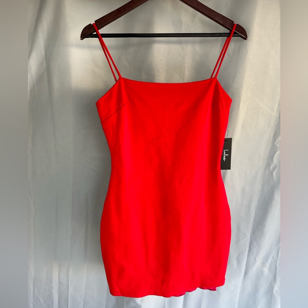 NWT LuLu’s Mini red dress size Medium Sexy Summer Red Dress